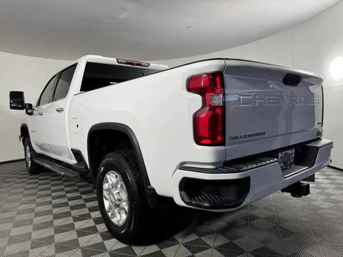 Used 2022 Chevrolet Silverado 2500 LTZ w/ LTZ Convenience Package AWD/4WD image 28