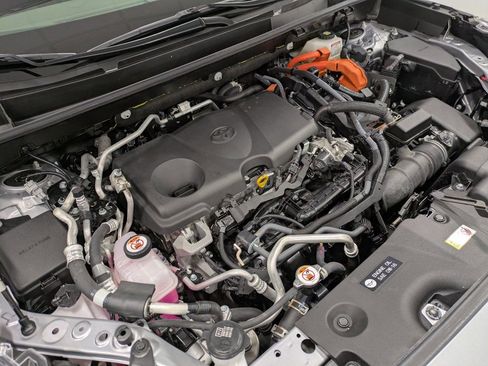 Used 2023 Toyota RAV4 SE w/ Weather & Moonroof Package image 30