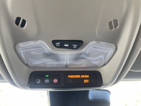 Used 2025 Buick Encore GX Sport Touring w/ Advanced Technology Package image 28