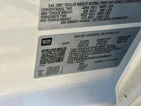 Used 2025 GMC Sierra 1500 SLT RWD image 30