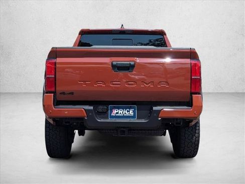 Used 2025 Toyota Tacoma TRD Off-Road w/ TRD Off Road Upgrade Package AWD/4WD image 6