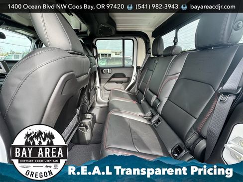 New 2026 Jeep Gladiator Rubicon w/ Steel Bumper Group AWD/4WD image 16