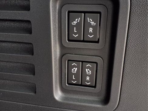 New 2026 GMC Acadia Denali w/ Super Cruise Package FWD image 21