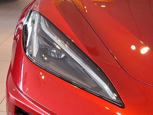 Used 2024 Chevrolet Corvette Stingray Premium Cpe w/ Z51 Performance Package image 9