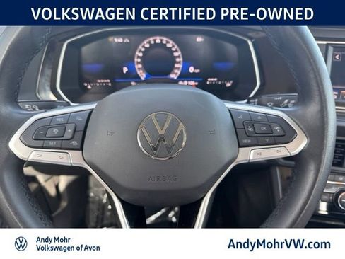 Used 2024 Volkswagen Jetta SE FWD image 22