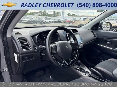 Used 2025 Mitsubishi Outlander Sport AWD image 7