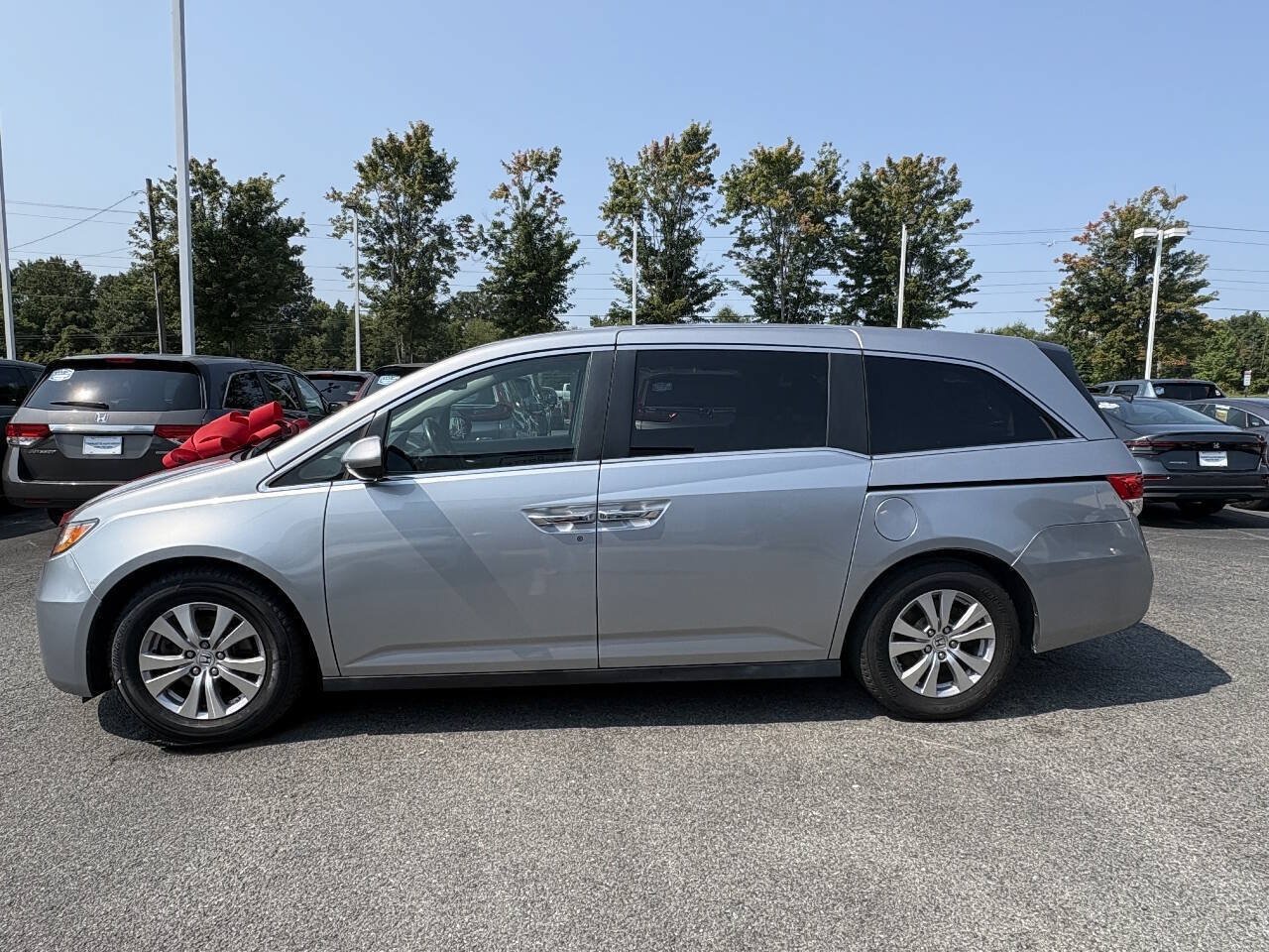 Used 2017 Honda Odyssey EX-L image 3