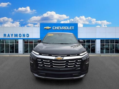 New 2026 Chevrolet Equinox LT w/ Convenience Package II AWD/4WD image 9