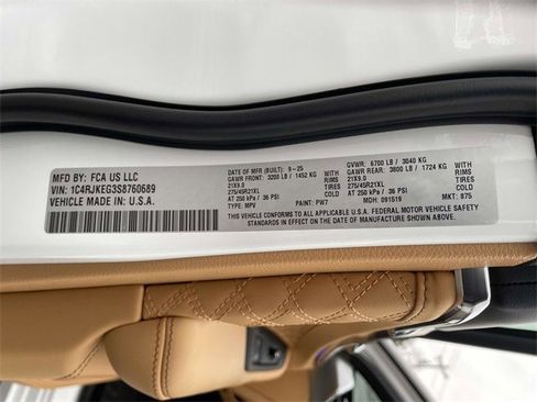 Used 2025 Jeep Grand Cherokee L Summit image 35