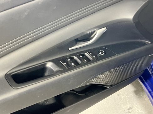 Used 2023 Hyundai Elantra Limited w/ Cargo Package FWD image 18