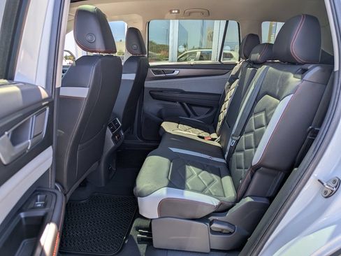New 2026 Volkswagen Atlas Peak Edition AWD/4WD image 30