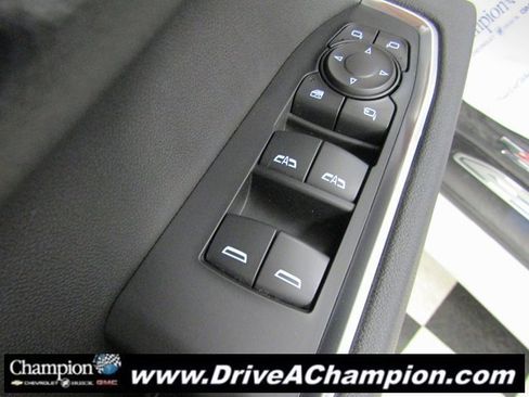 Certified 2025 Chevrolet Silverado 1500 LTZ image 27