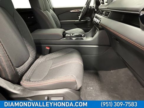 New 2025 Honda Pilot Sport image 29