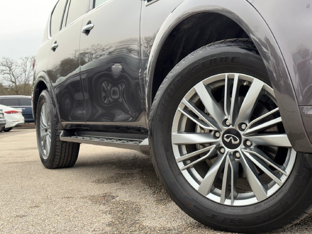 Used 2024 INFINITI QX80 Luxe AWD/4WD image 2