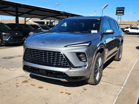 New 2026 Buick Enclave Avenir image 8