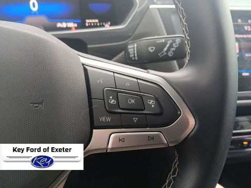 Used 2022 Volkswagen Tiguan SE FWD image 24
