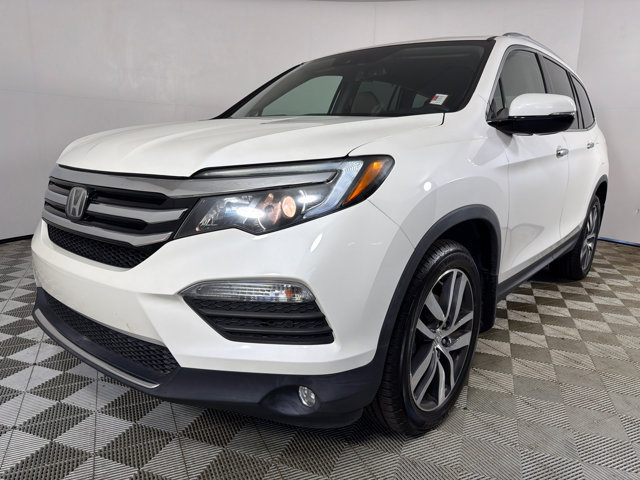 Used 2018 Honda Pilot Touring image 9