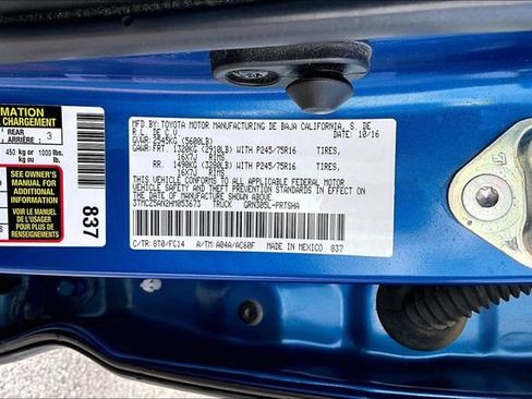 Used 2017 Toyota Tacoma SR5 image 18