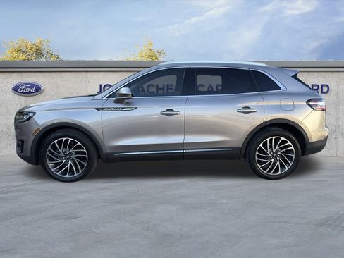 Used 2020 Lincoln Nautilus Reserve image 3