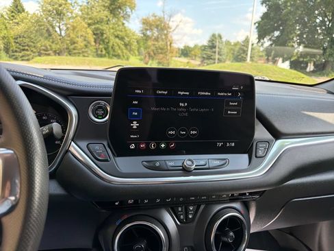 Used 2023 Chevrolet Blazer LT w/ Convenience Package AWD/4WD image 19