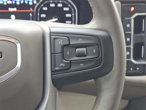 Used 2021 GMC Yukon Denali w/ Denali Premium Package image 30