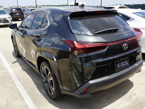 Used 2026 Lexus UX 300h FWD w/ Accessory Package (2T) image 7