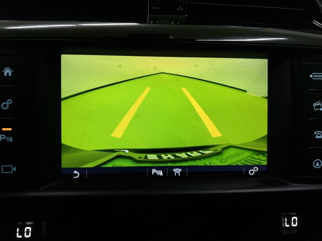 Used 2017 Jaguar F-PACE Premium AWD/4WD image 23