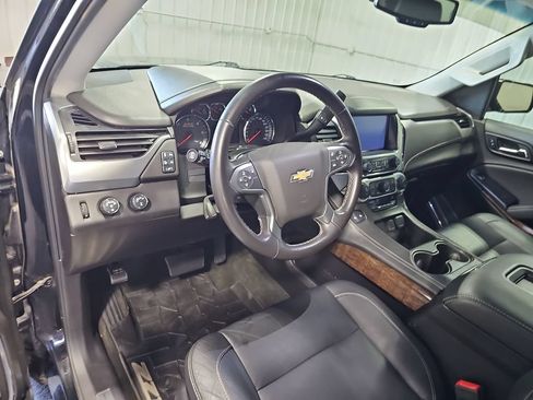 Used 2018 Chevrolet Tahoe LT w/ Z71 Midnight Edition AWD/4WD image 16