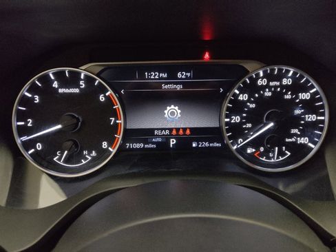 Used 2021 Nissan Rogue SV w/ Premium Package image 23