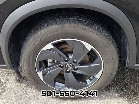 Used 2025 Nissan Rogue SV AWD/4WD image 19