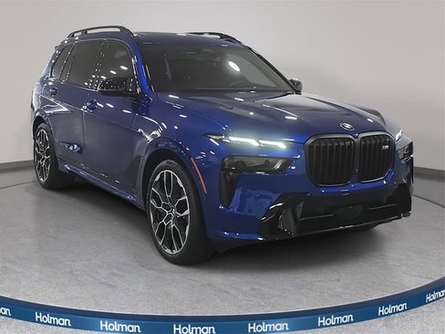 Used 2024 BMW X7 M60i w/ Executive Package image 3