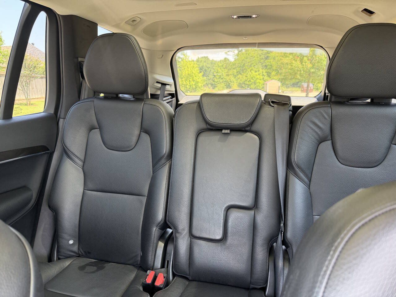 Used 2018 Volvo XC90 T6 Momentum w/ Convenience Package AWD/4WD image 15