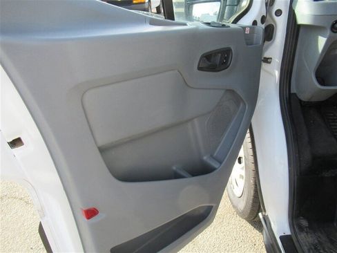 Used 2019 Ford Transit 350 XLT image 16