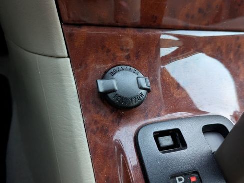 Used 2007 Toyota Corolla LE FWD image 22