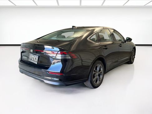 Used 2023 Honda Accord EX image 4