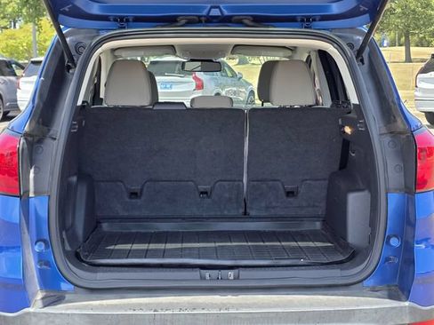 Used 2019 Ford Escape SE FWD image 29
