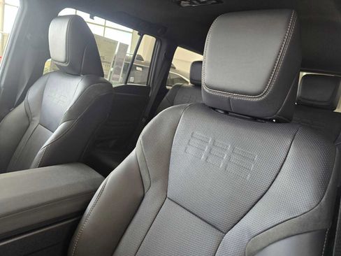 New 2026 Lexus GX 550 AWD/4WD image 23