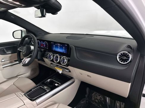 Used 2026 Mercedes-Benz GLA 250 image 27
