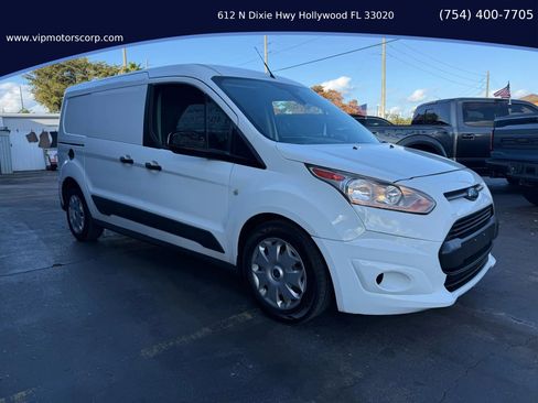 Used 2018 Ford Transit Connect XLT image 4