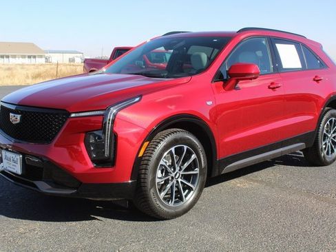 Used 2025 Cadillac XT4 Sport image 9