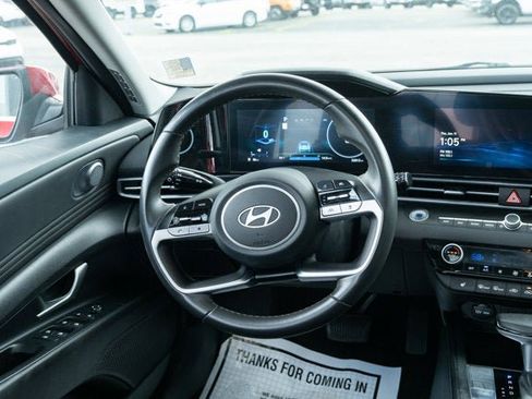 Used 2024 Hyundai Elantra SEL w/ Convenience Package FWD image 30
