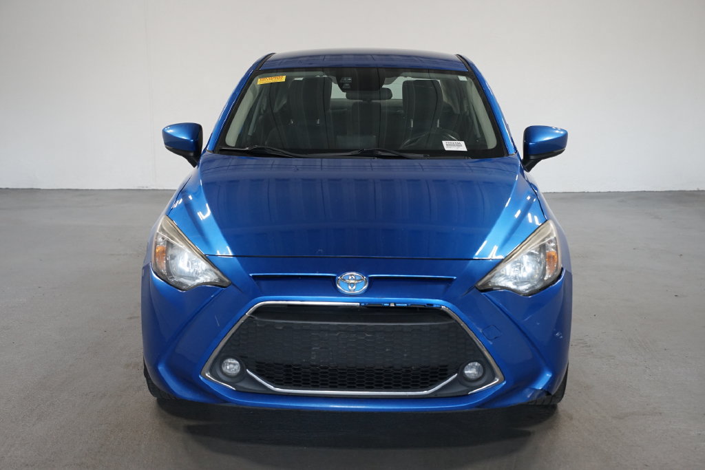 Used 2020 Toyota Yaris LE FWD image 2
