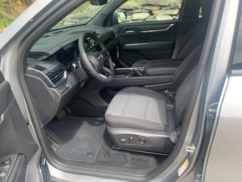 New 2026 GMC Acadia Elevation image 17