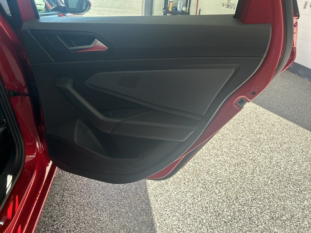 New 2026 Volkswagen Jetta SE FWD image 24