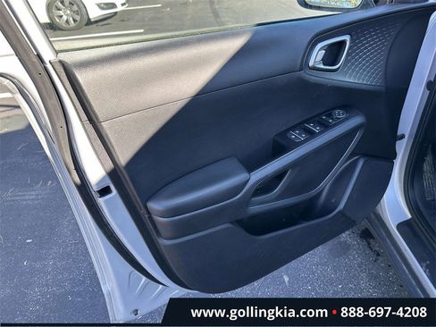 Used 2020 Kia Soul S image 13