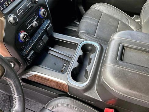 Used 2021 Chevrolet Silverado 1500 High Country w/ Technology Package image 15