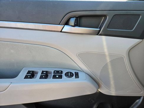 Used 2018 Hyundai Elantra SEL FWD image 22