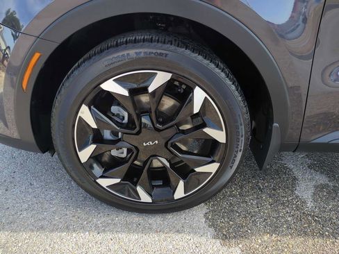 Used 2025 Kia Sorento SX FWD image 34