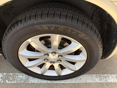Used 2015 Buick Enclave Premium w/ Experience Buick Package FWD image 48