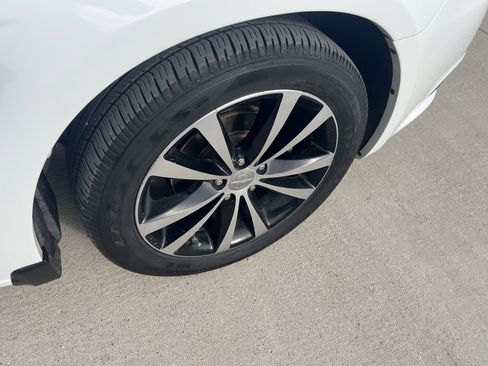 Used 2013 Chrysler 200 Limited image 9